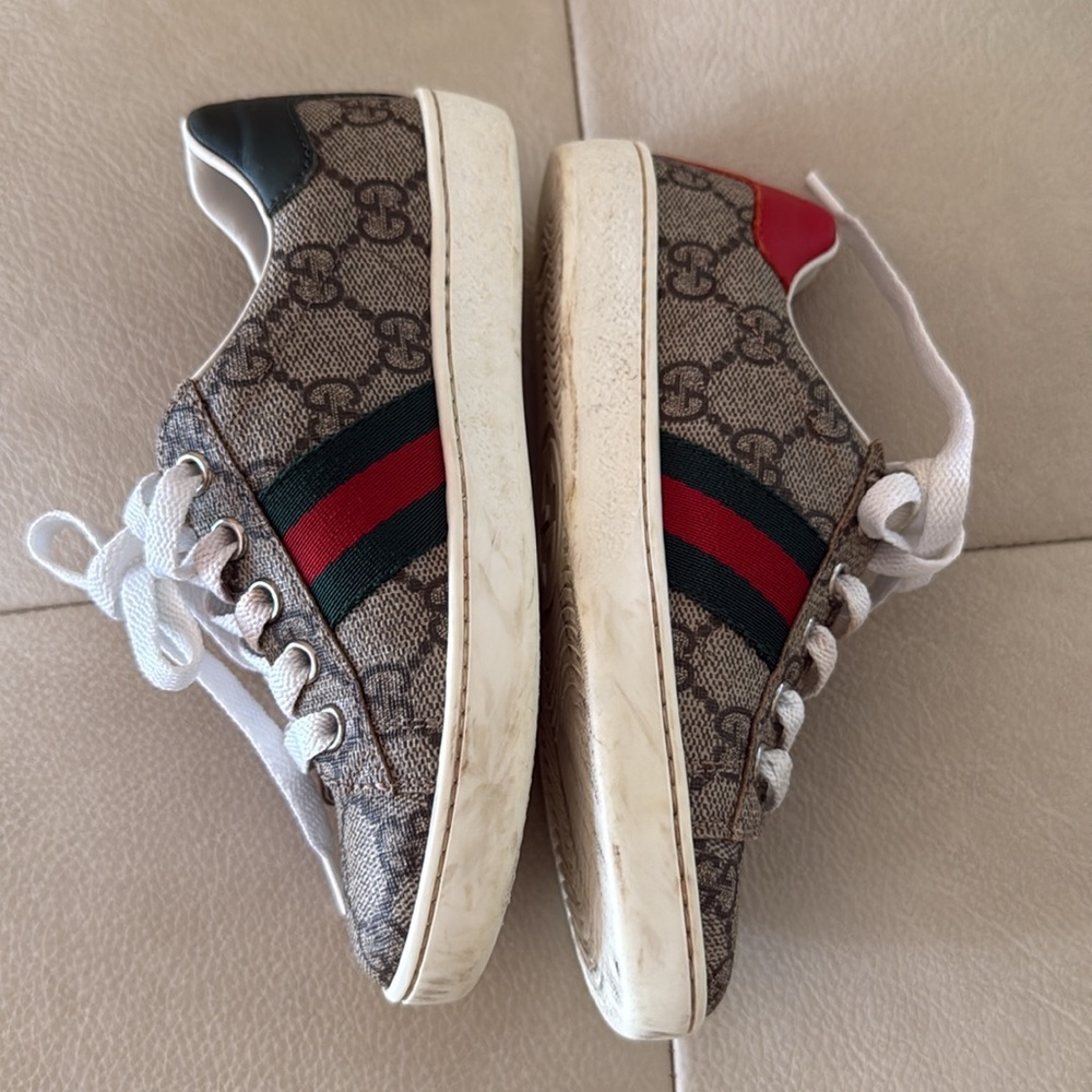 Boys Gucci Sneakers - Picture 4 of 9